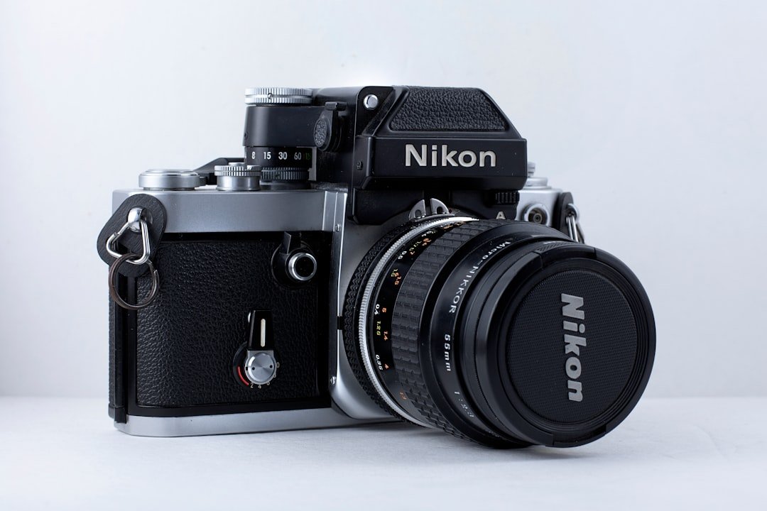 black and gray Nikon DSLR camera (Photo: Jonathan Talbert / Unsplash)